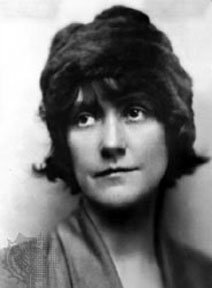 Trifles by Susan Glaspell – Alternate Analysis Essay for English 101